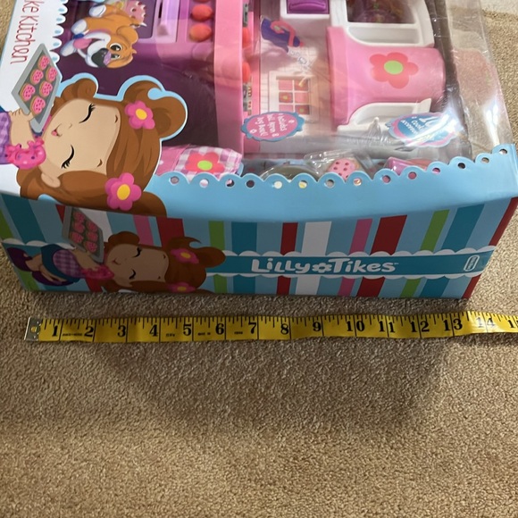 LILLY TIKES COOK AND BAKE KITCHEN BRAND NEW USE WITH LILLY, AMI AND TOMMY DOLLS - Picture 10 of 12